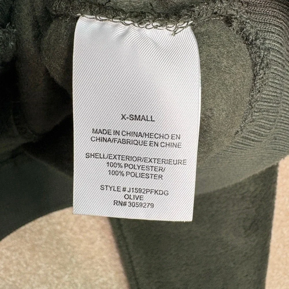 Thread & Supply Fleece Button Up Jacket Shacket Size XS Green‎ Cozy Oversized